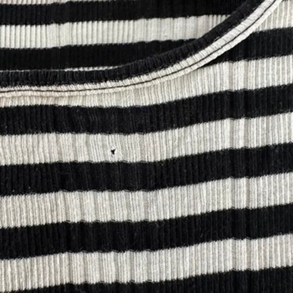 Madewell Striped White Black Tee Shirt Size Medium - Picture 2 of 5